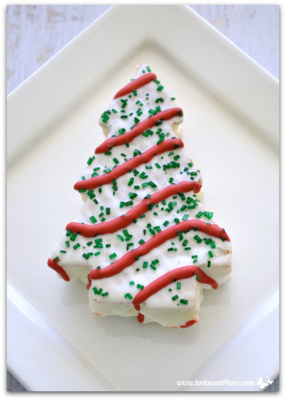 Christmas Tree Cakes Little Debbie
 Guess Who s ing to Our Christmas Dinner Toot Sweet 4 Two
