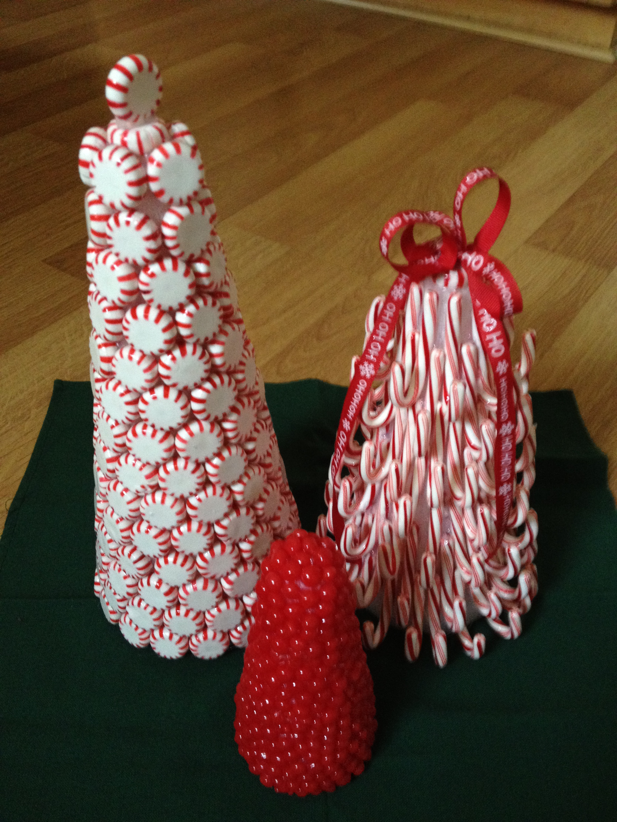 Christmas Tree Candy
 Candy Christmas Trees Tutorial