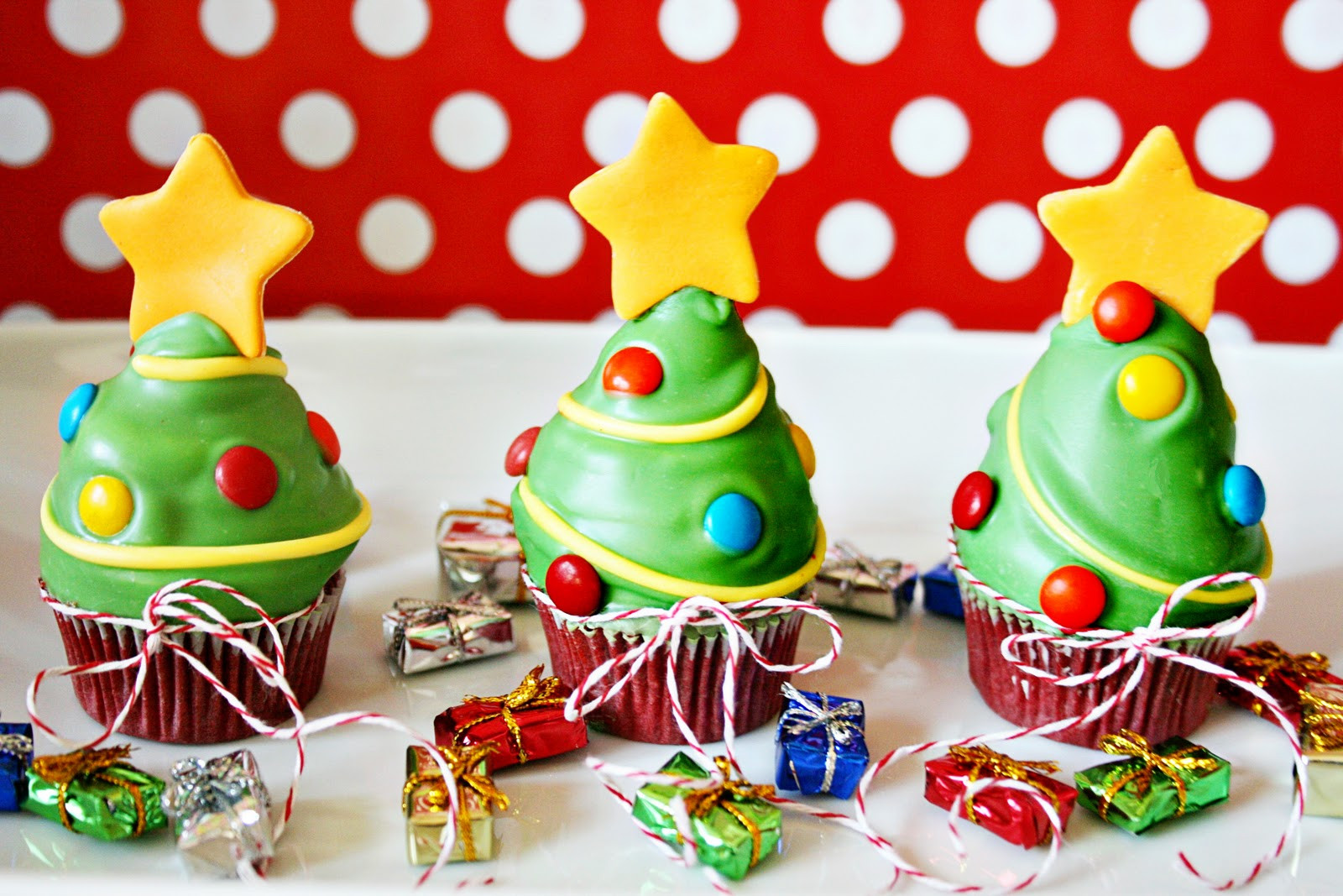 Christmas Tree Cupcakes
 Amanda s Parties To Go Christmas Tree Cupcake Guest Post