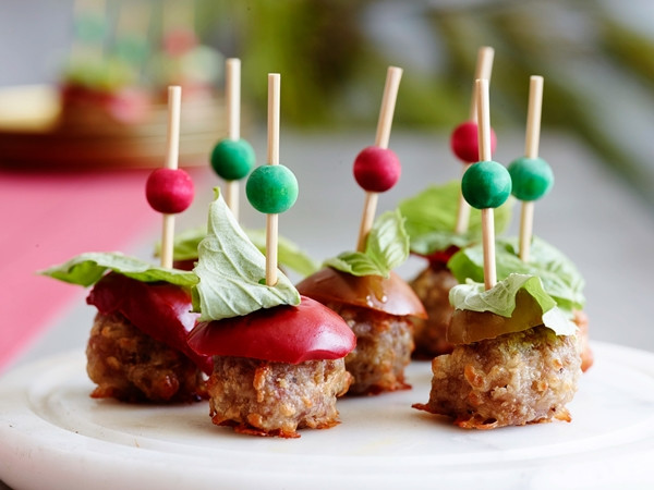 Creative Christmas Appetizers
 41 Creative Ways to Serve Finger Foods at Parties