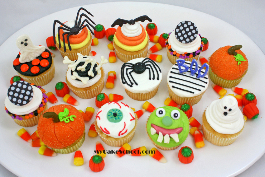 Cupcakes De Halloween
 Halloween Cupcake Tutorial My Cake School