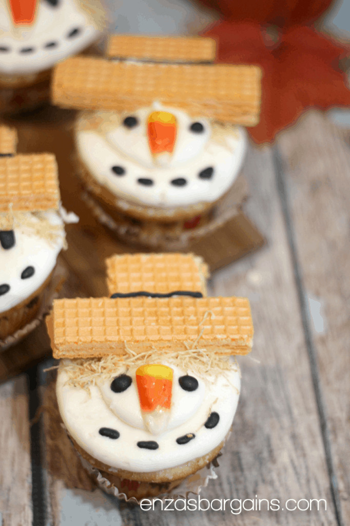 Cute Fall Desserts
 Scarecrow Cupcakes Recipe The cutest little fall table