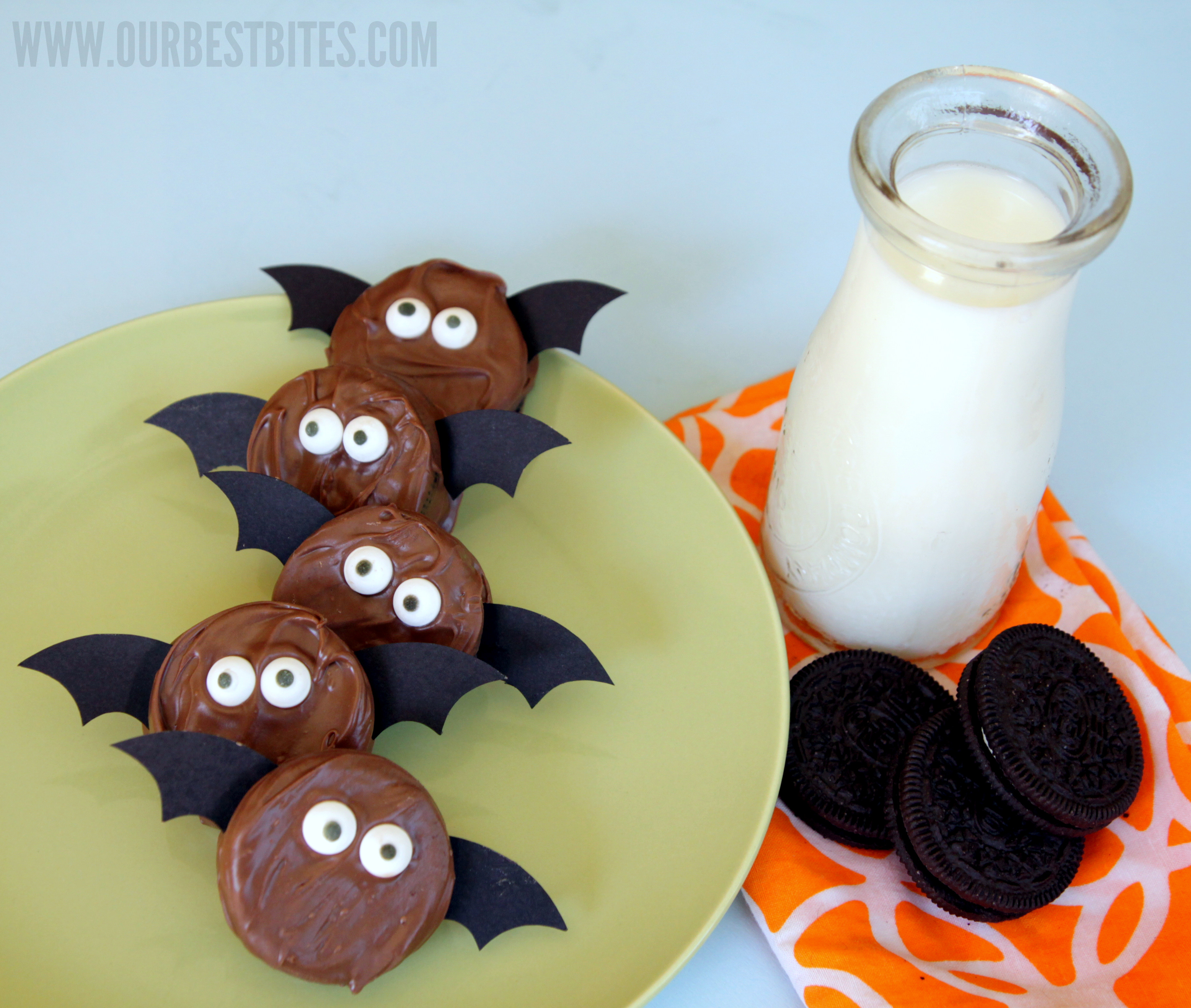 Cute Halloween Cookies
 Not So Spooky Oreo Bats
