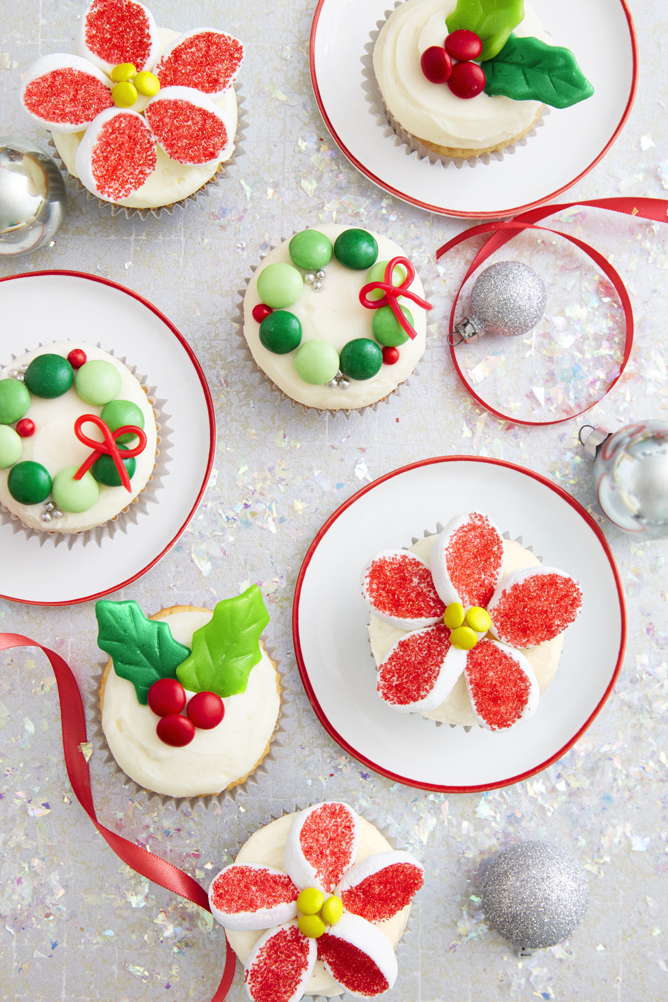Desserts To Make For Christmas
 Holiday Candy Cupcakes Recipe How To Make Christmas