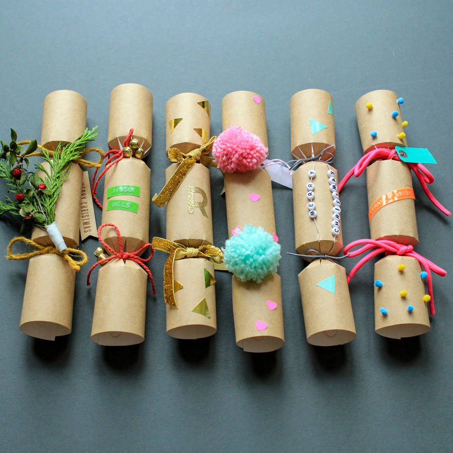 Diy Christmas Crackers
 make and decorate your own crackers by berylune