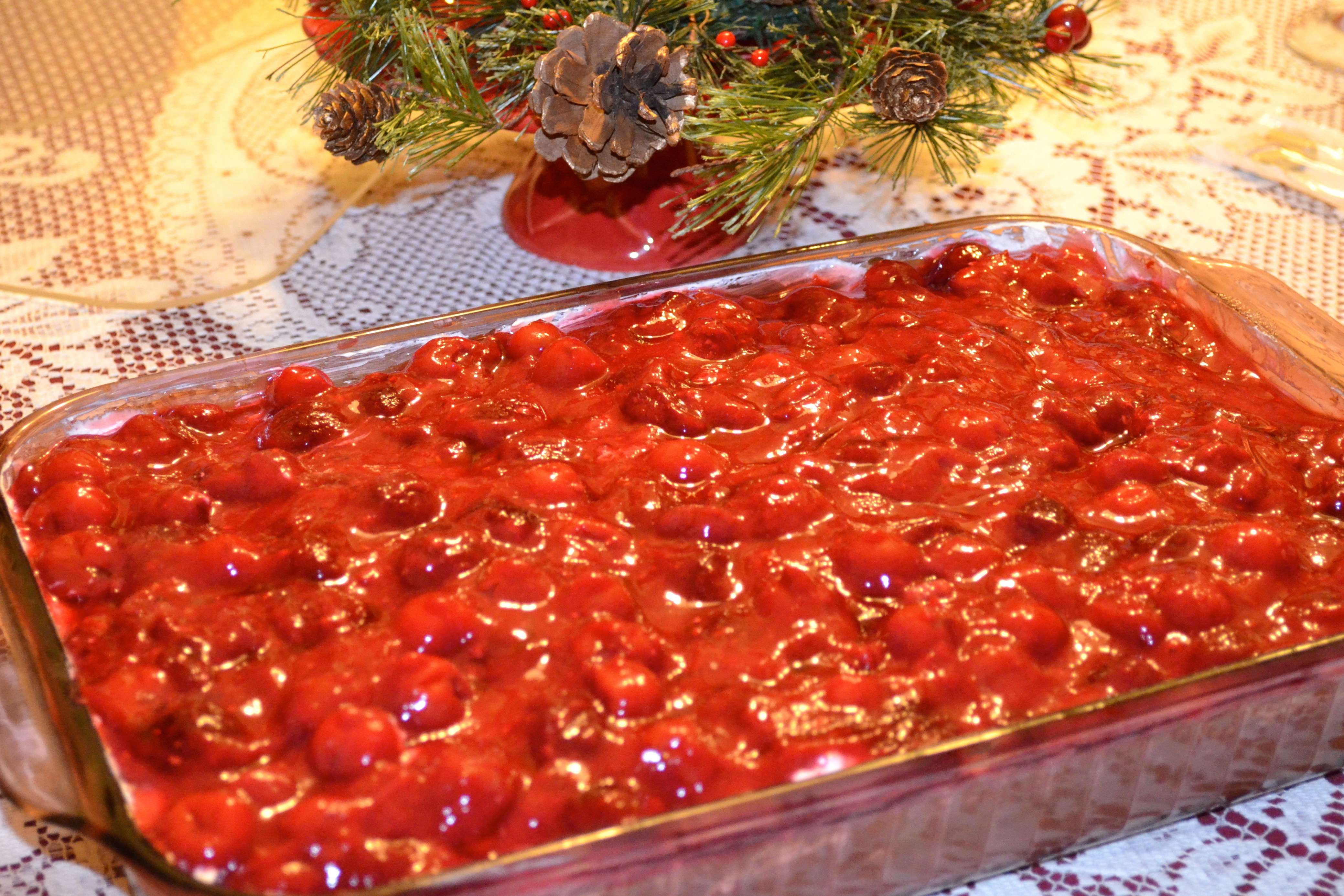 Easy Christmas Desserts For A Crowd
 Christmas Dessert Berries on a Cloud