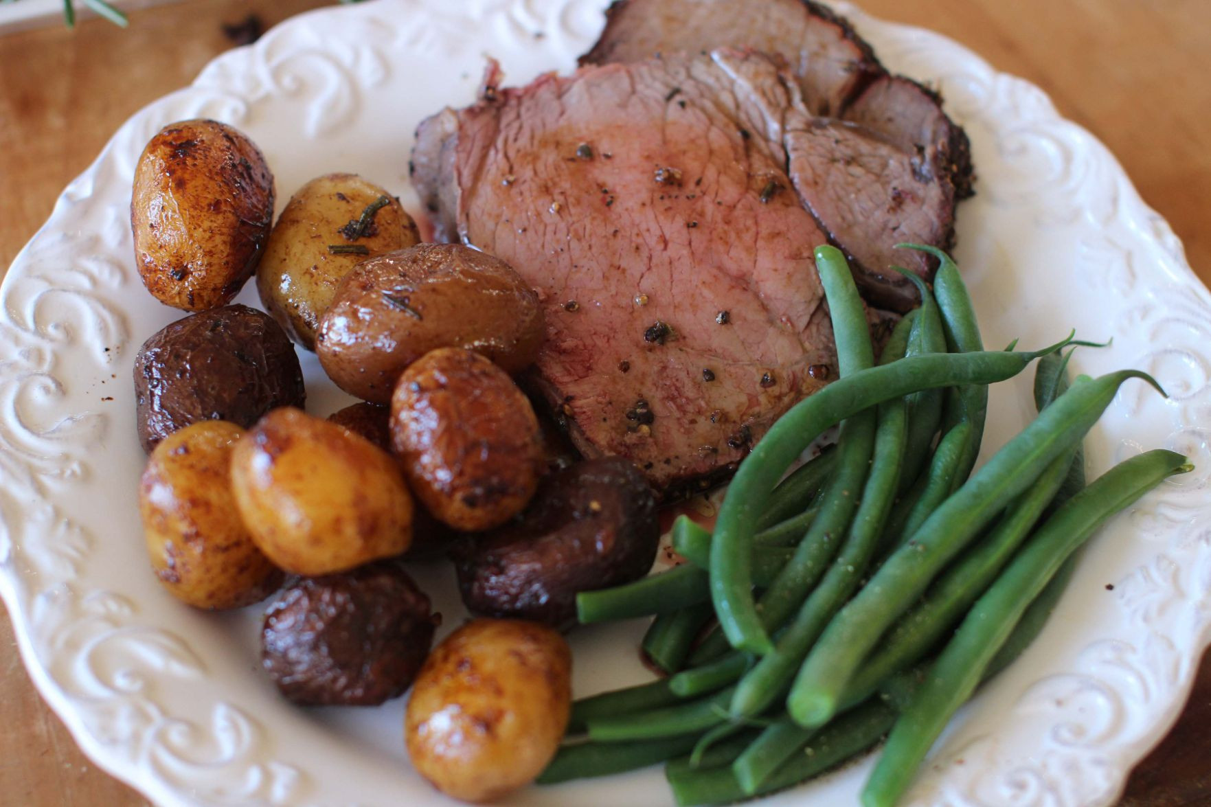 Easy Christmas Dinners For Two
 Want an easy festive Christmas dinner You want beef