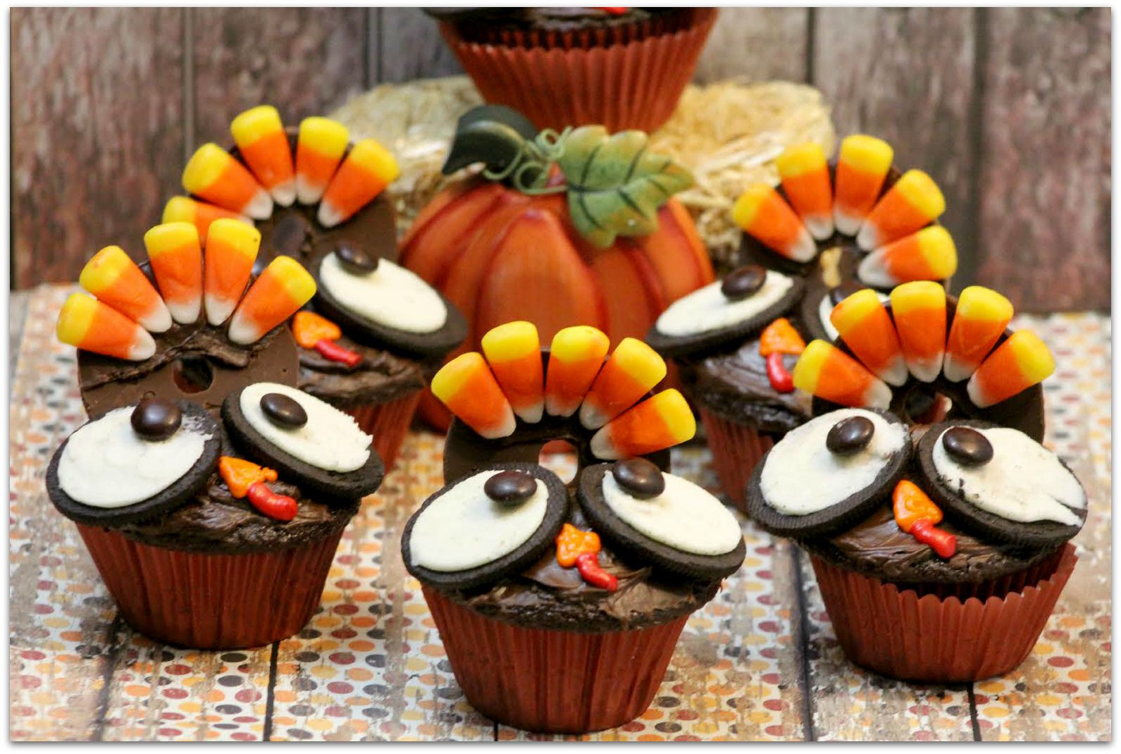 Easy Thanksgiving Desserts For Kids
 Thanksgiving Turkey Cupcakes Food Fun & Faraway Places