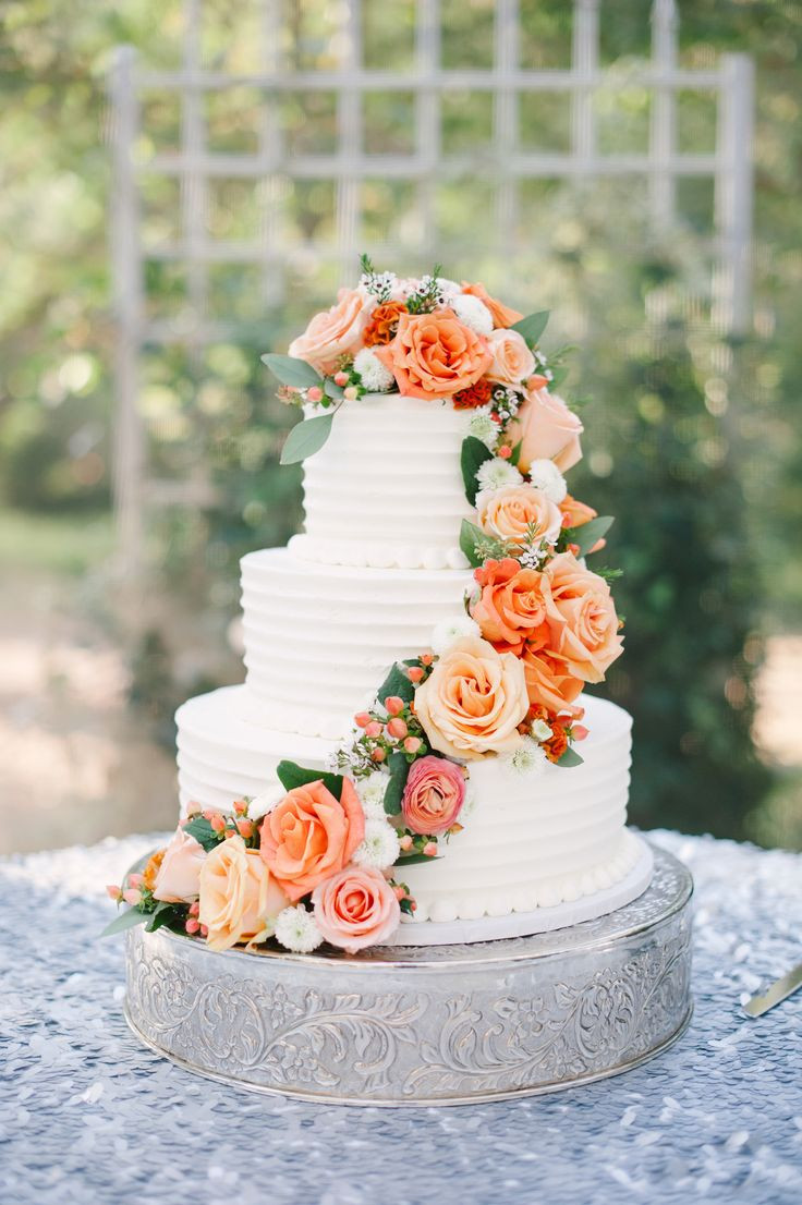Fall Wedding Cakes Pictures
 Best 25 Fall wedding cakes ideas on Pinterest