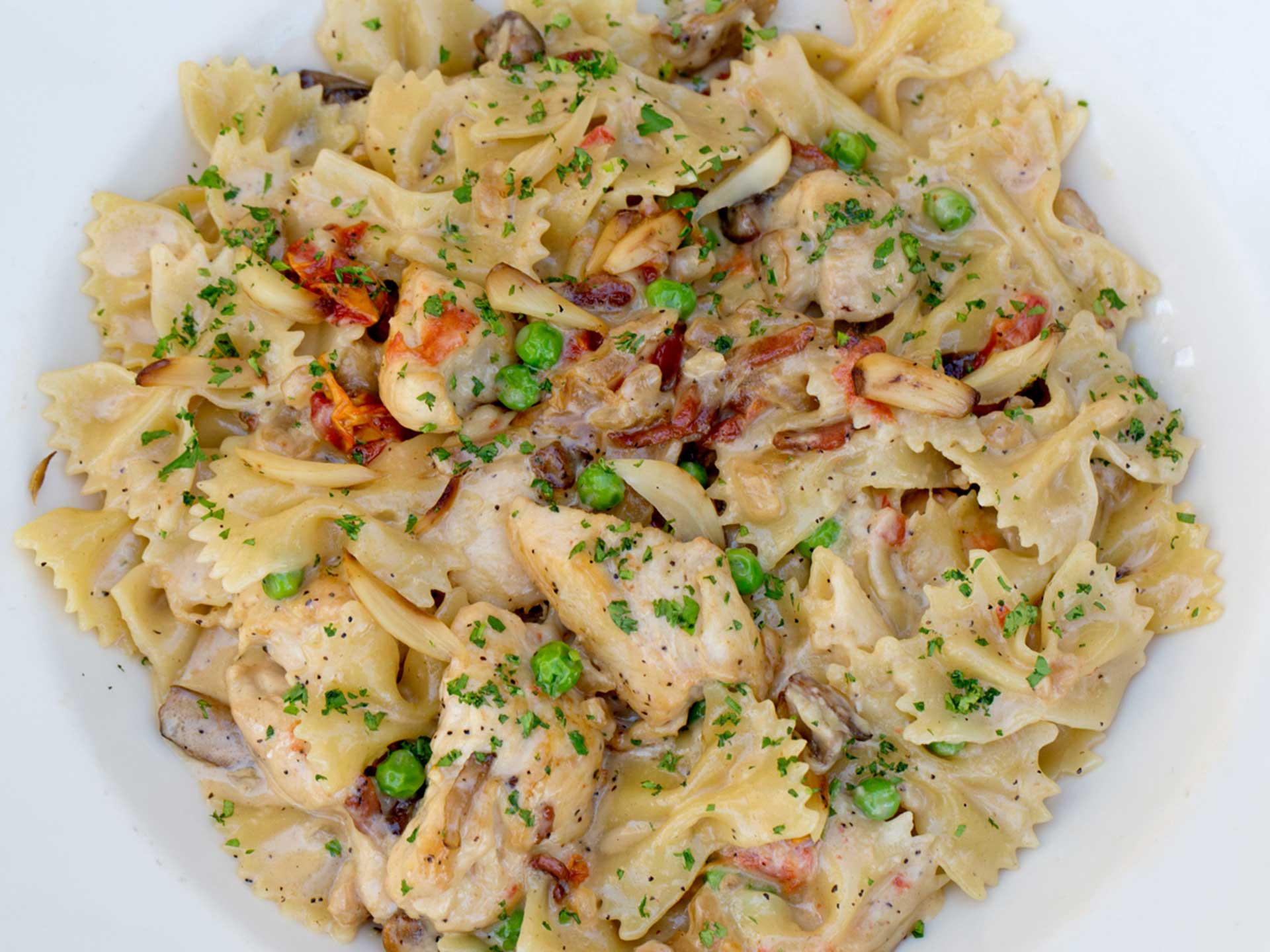 Farfalle With Chicken And Roasted Garlic
 The Cheesecake Factory