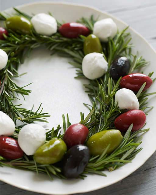 Festive Christmas Appetizers
 5 Festive Holiday Appetizers & Spreads