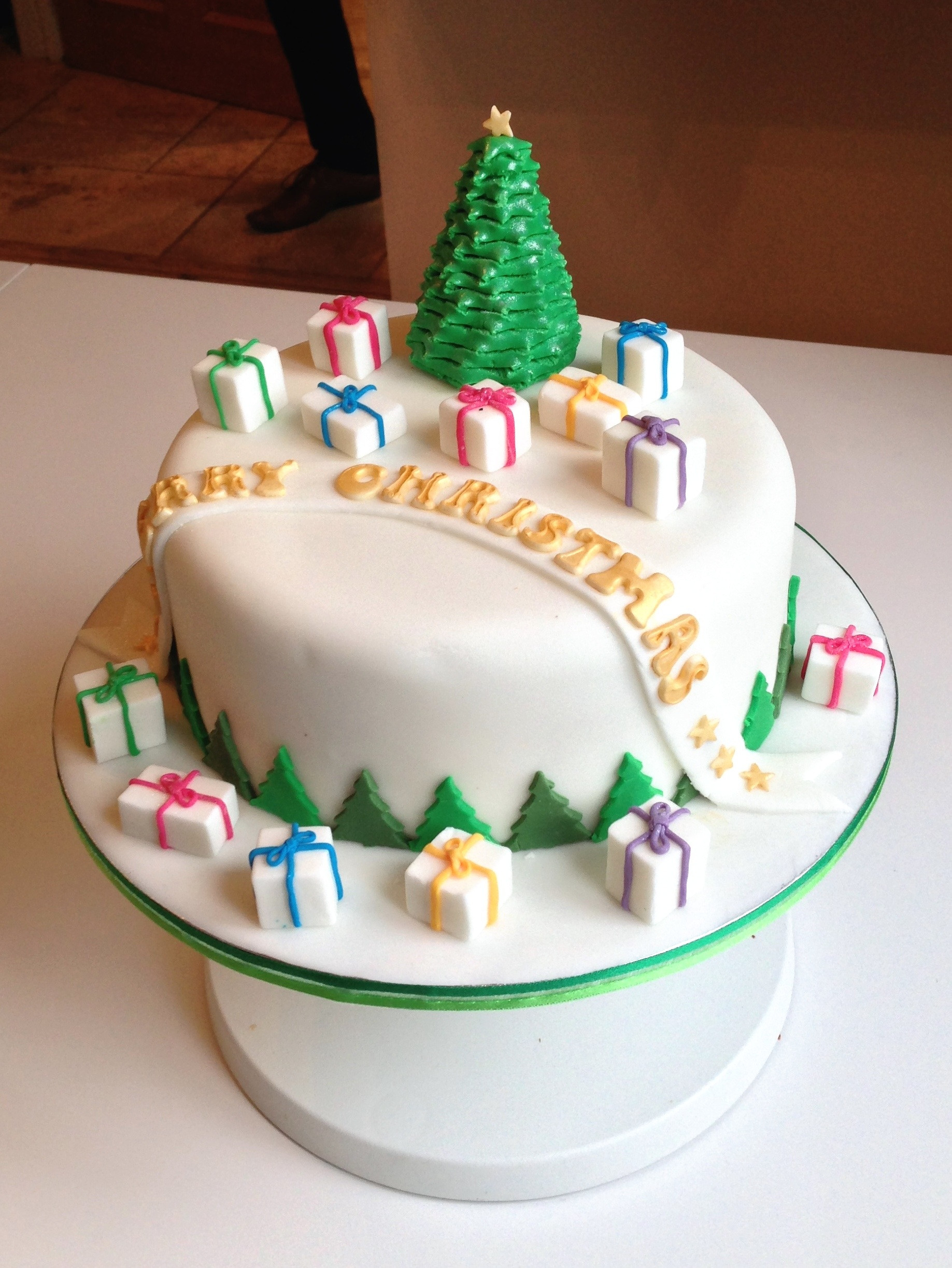The Best Ideas for Fondant Christmas Cakes - Most Popular Ideas of All Time
