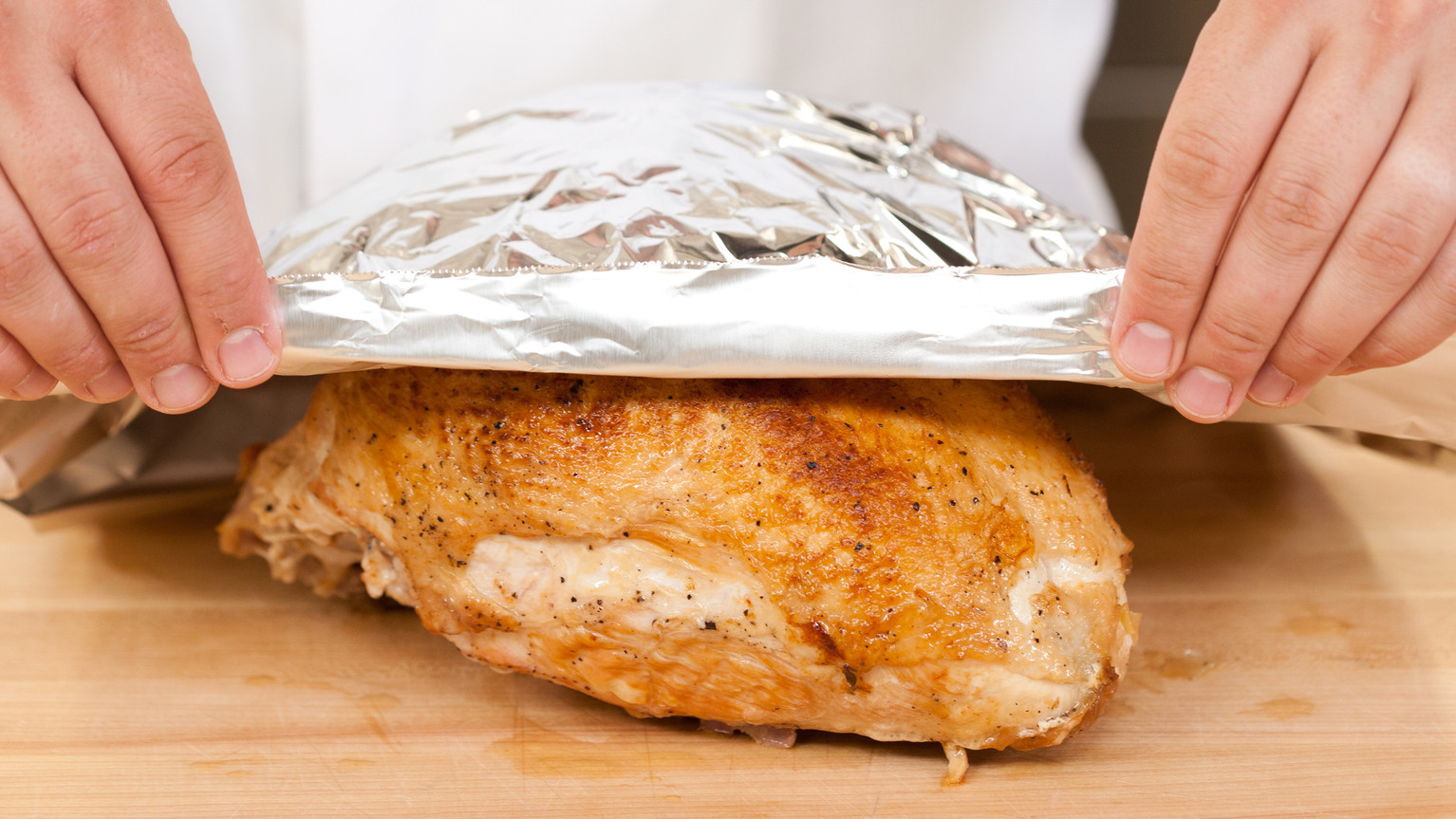 Freezing Thanksgiving Leftovers
 How to Reheat Leftover Thanksgiving Turkey & Gravy