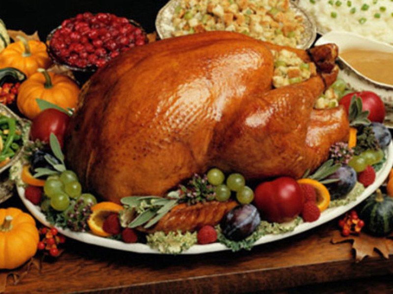 Giant Thanksgiving Dinners
 Restaurants and Stores That Will Cook Thanksgiving Dinner