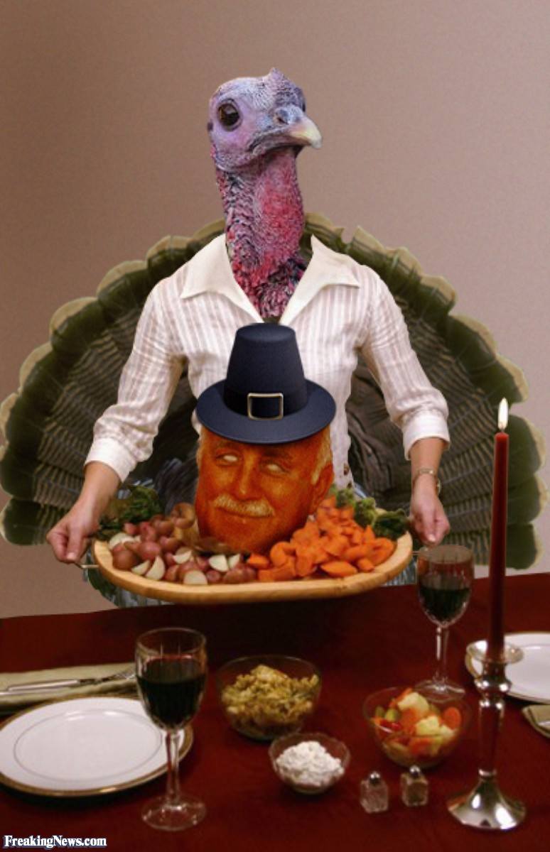 Giant Thanksgiving Dinners
 Funny Chef Freaking News