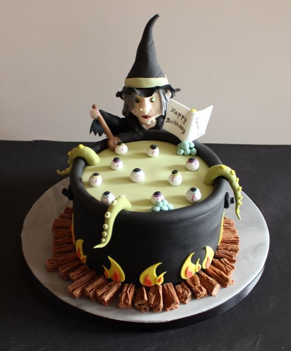 Halloween Birthday Cake Pictures
 17 Best ideas about Scary Halloween Cakes on Pinterest