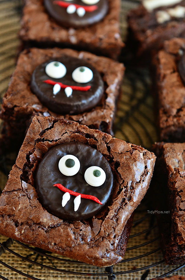 Halloween Brownies Ideas
 Mint Vampire Brownies Eighteen25