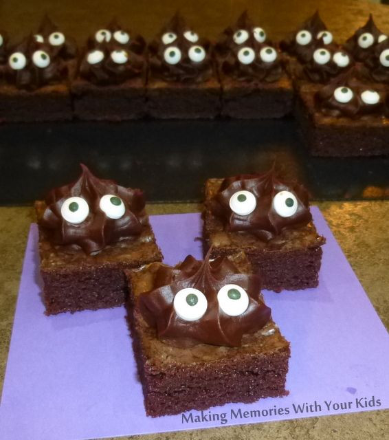 Halloween Brownies Ideas
 Monster Halloween Brownies from Making Memories With Your