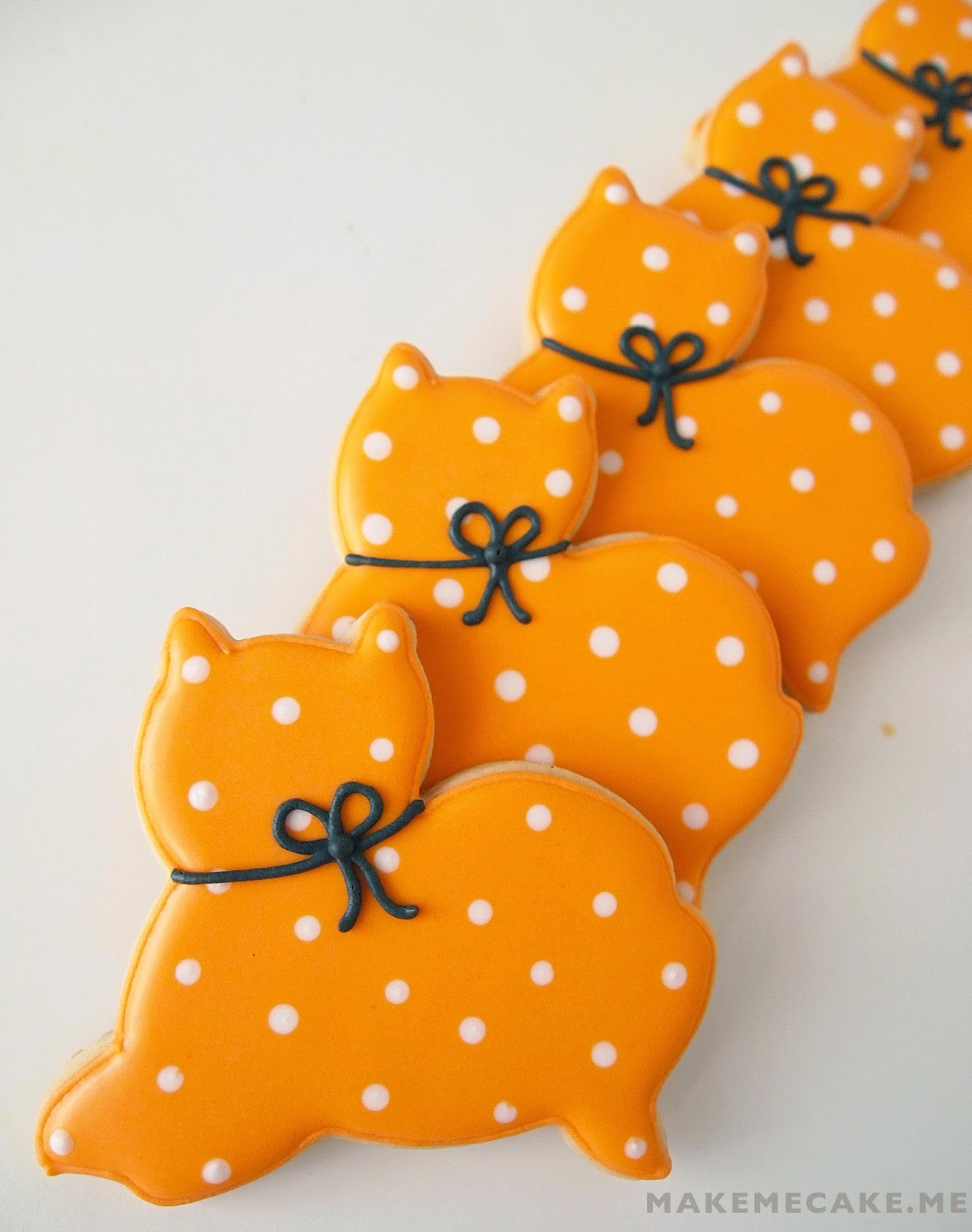 Halloween Cat Cookies
 Mighty Delighty Purrfectly Simple Halloween Cat Cookies