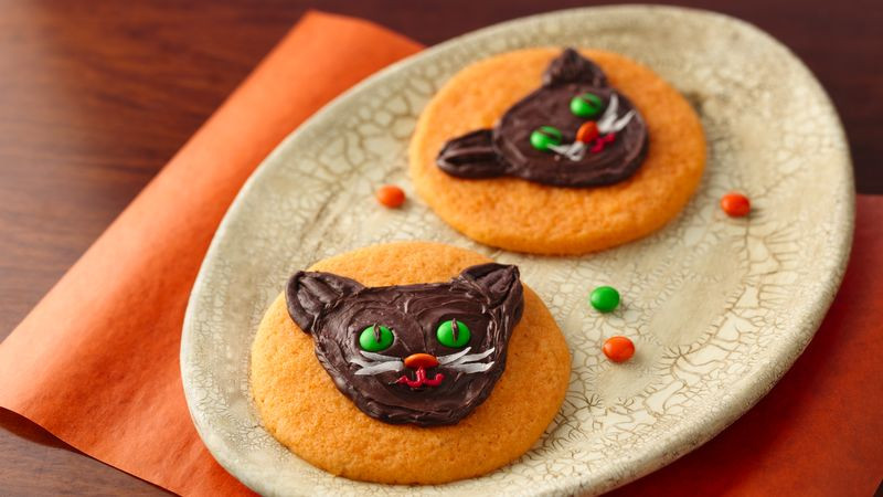 Halloween Cat Cookies
 Halloween Cat Cookies recipe from Tablespoon