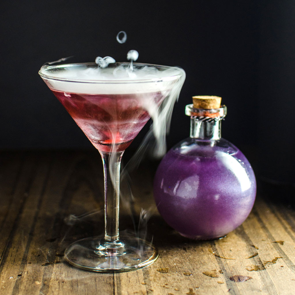 Halloween Cocktail Drinks
 These Creepy Halloween Drinks Will Have You Saying ‘Booyah