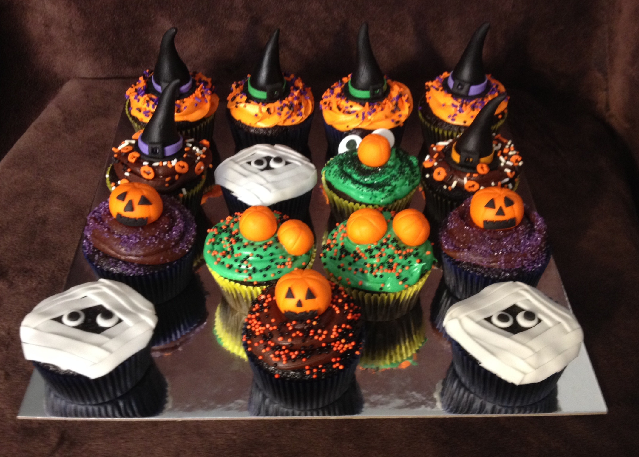 Halloween Cupcake Cakes
 301 Moved Permanently