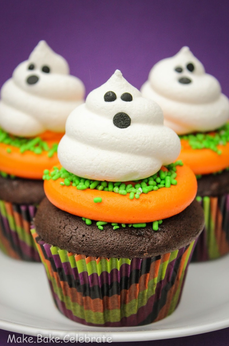 Halloween Cupcakes Cake
 Best 25 Ghost cupcakes ideas on Pinterest