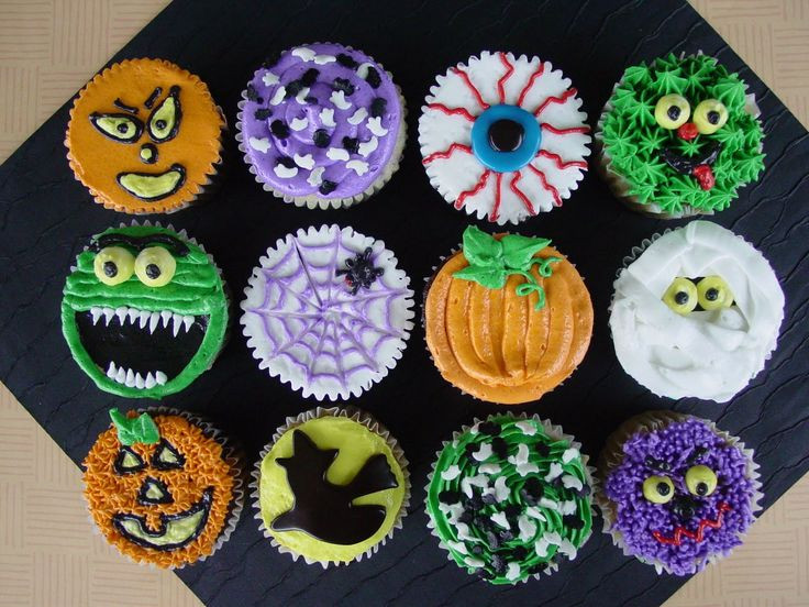 Halloween Decorating Cupcakes
 76 best Halloween Cupcakes images on Pinterest