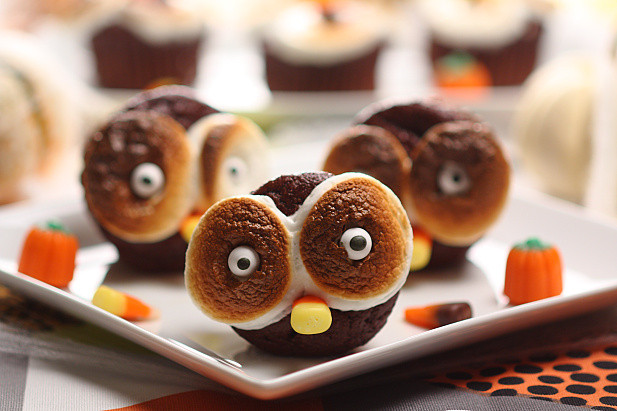 Halloween Desserts Recipes With Pictures
 17 Spooky and Delicious Halloween Desserts and Treats