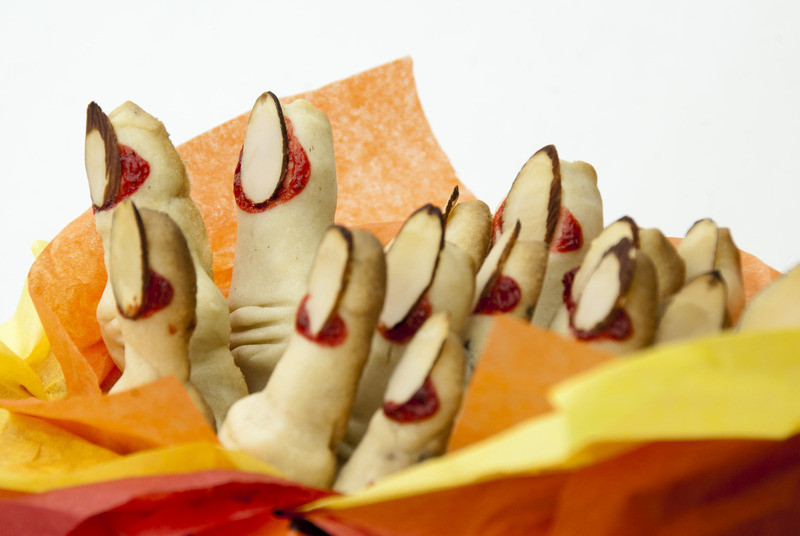 Halloween Finger Cookies Recipes
 Halloween Finger Cookies Recipe by John CookEat