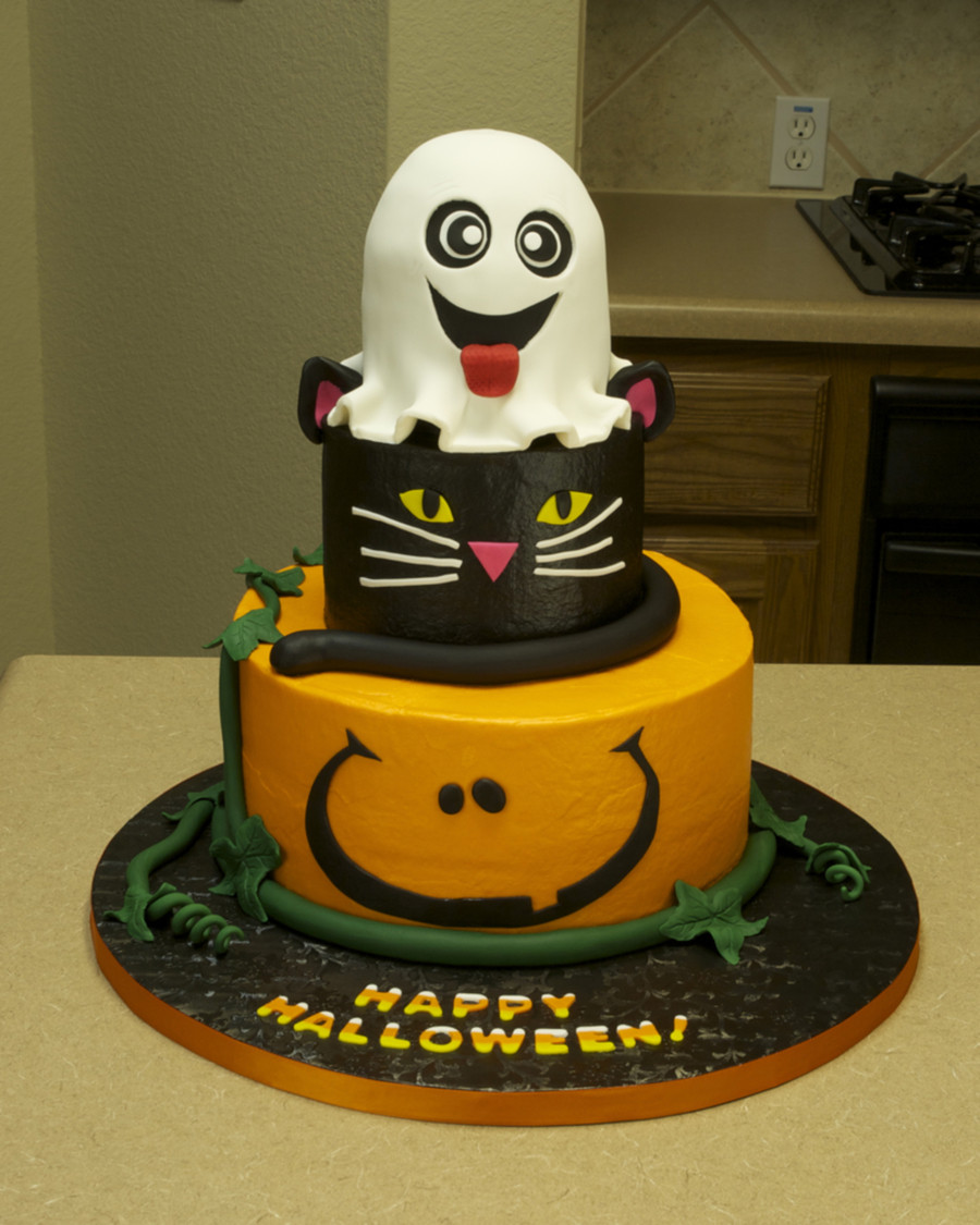 Halloween Fondant Cakes
 Halloween Cake CakeCentral