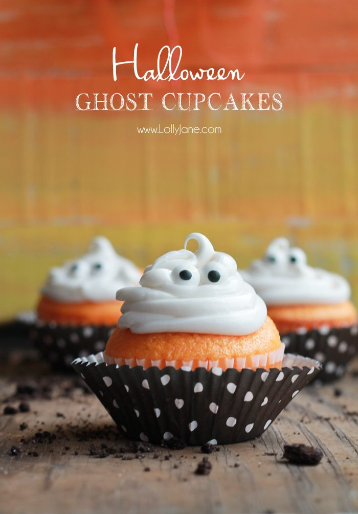 Halloween Ghost Cupcakes
 DIY Halloween "EEK" sign Lolly Jane