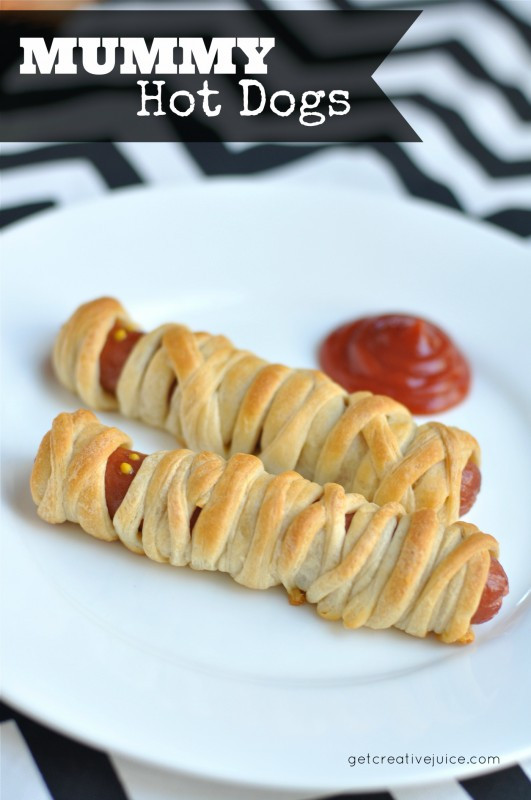 Halloween Hot Dogs
 Easy Halloween Mummy Hot Dogs for Kids