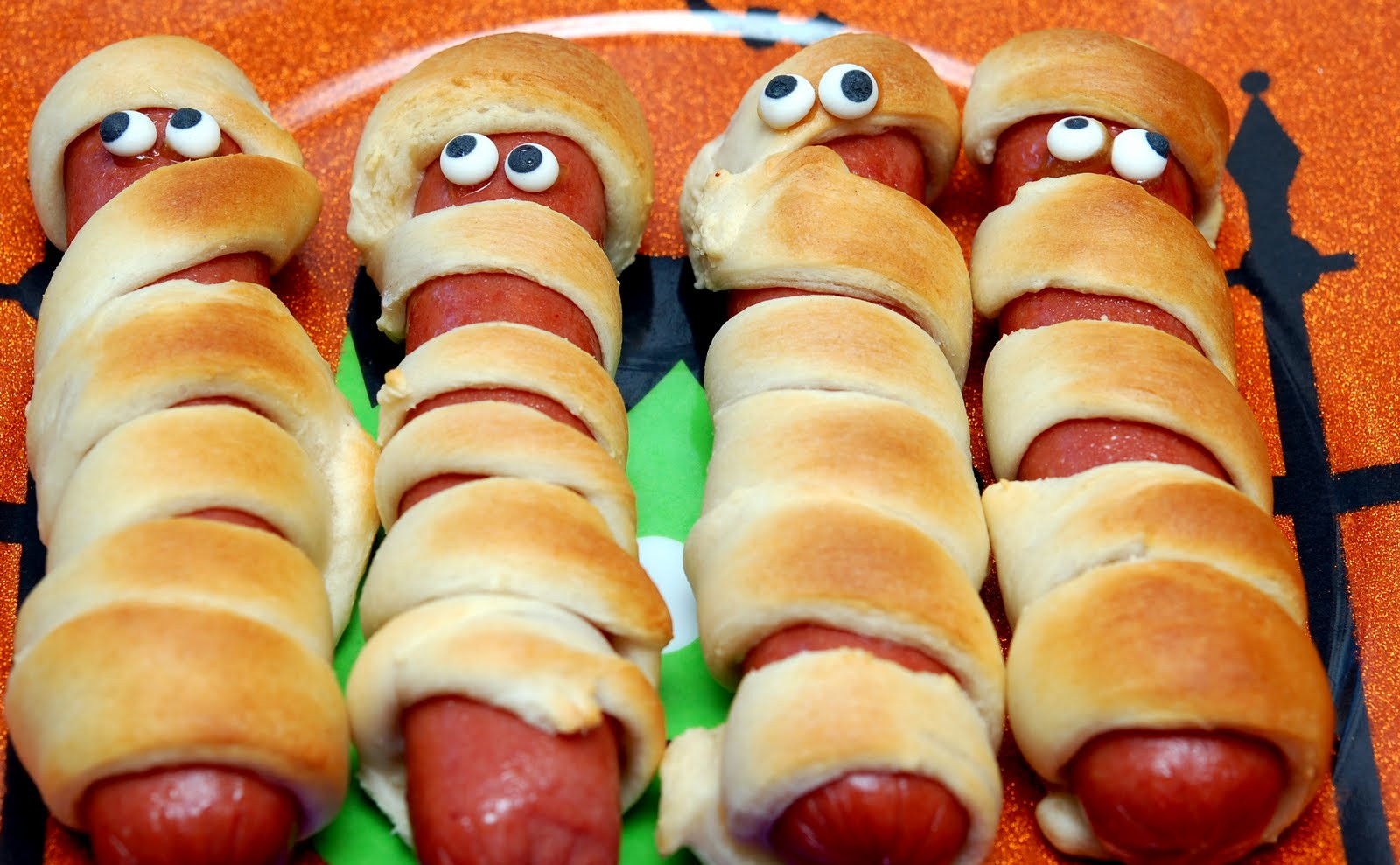 Halloween Mummy Hot Dogs
 MUMMY HOT DOGS FOR DINNER Hugs and Cookies XOXO