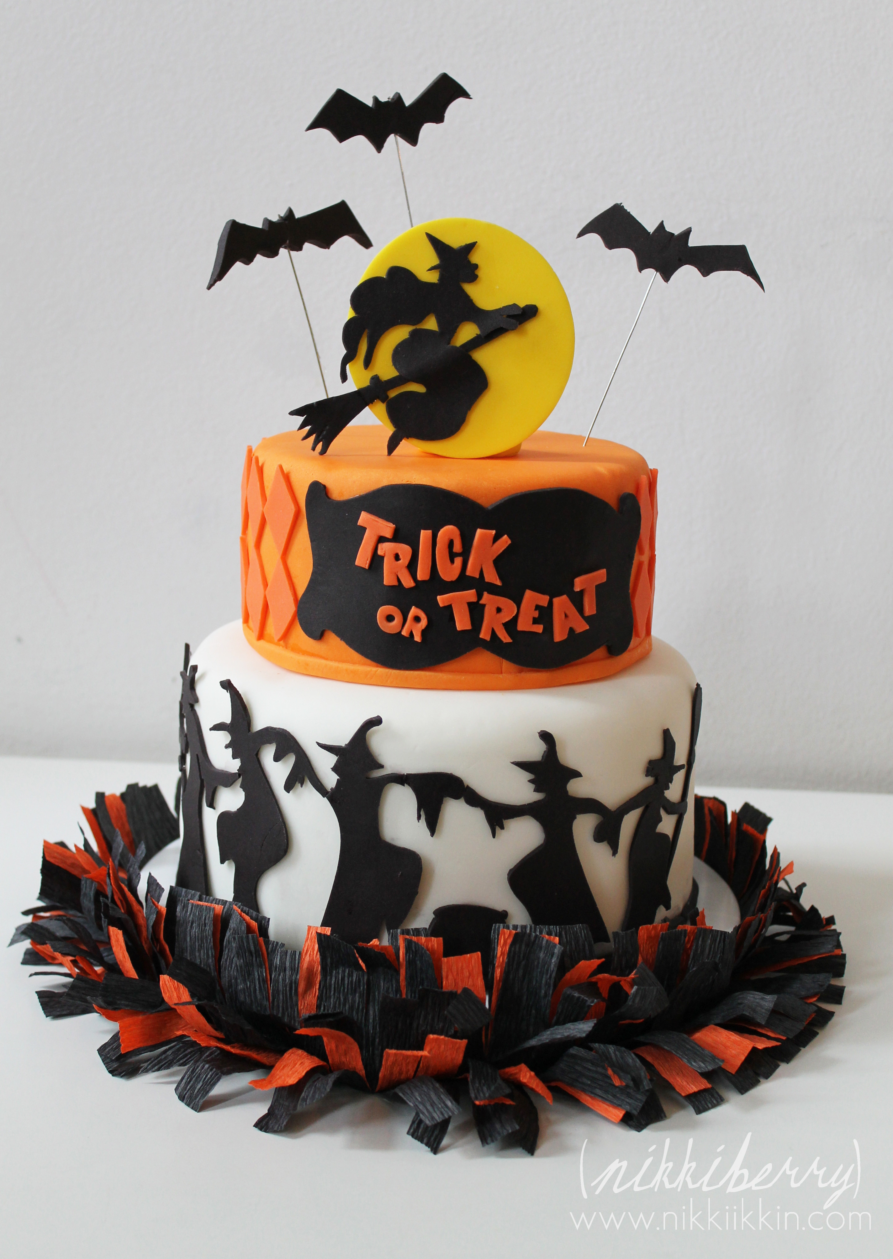 Halloween Party Cakes
 Halloween Cakes on Pinterest