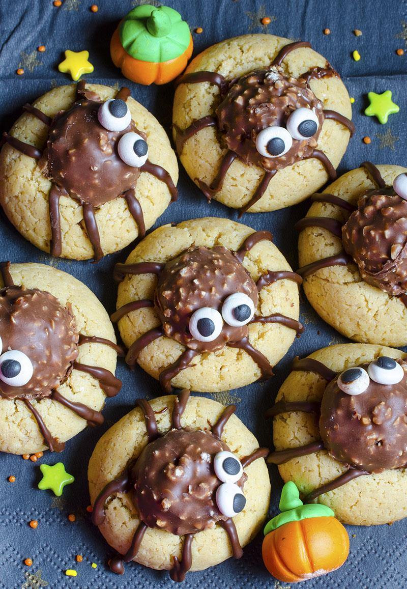 Halloween Spider Cookies
 Attack of Spider Cookies