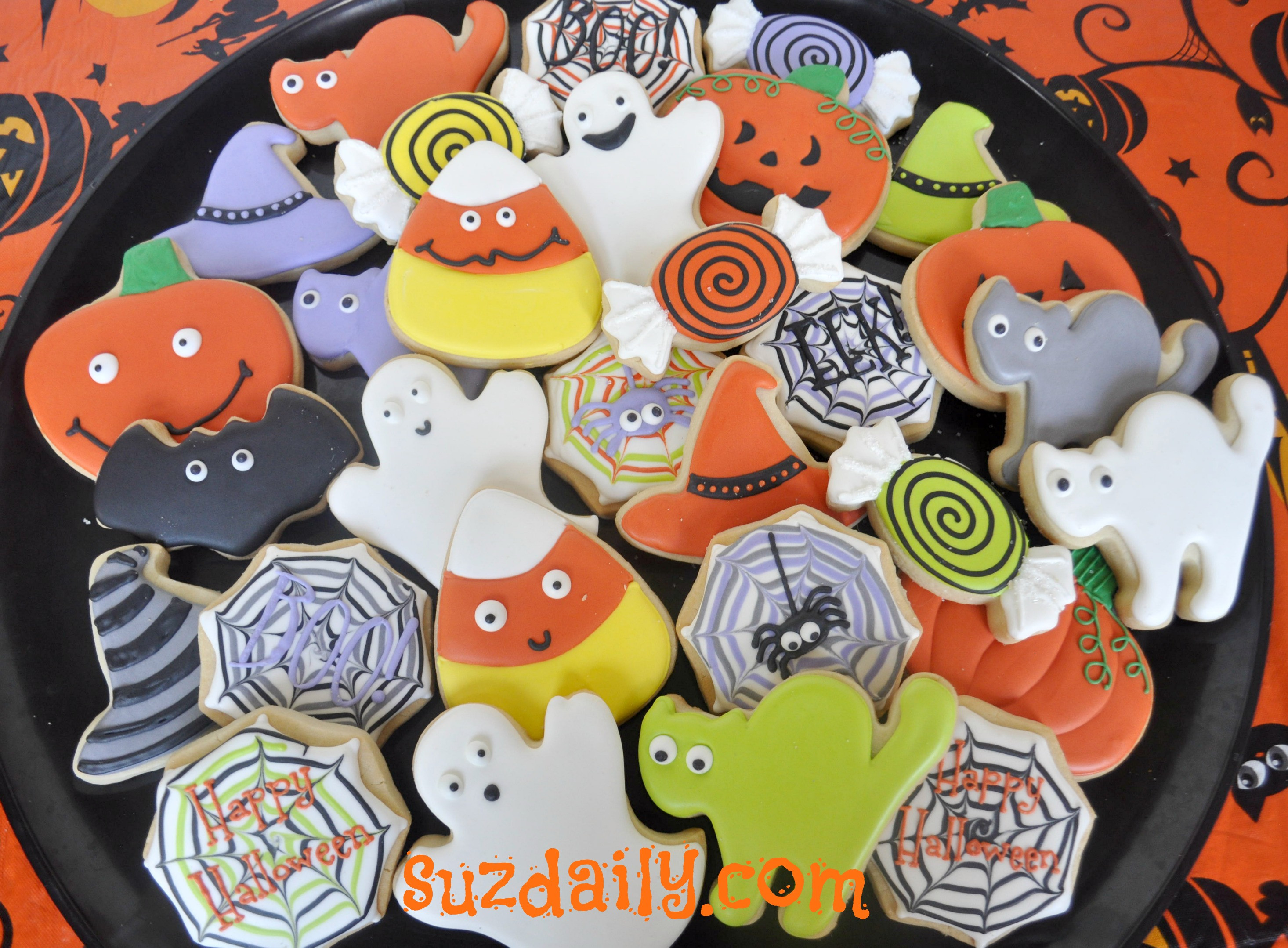 Halloween Sugar Cookies Walmart
 How to Decorate Halloween Cookies – Suz Daily
