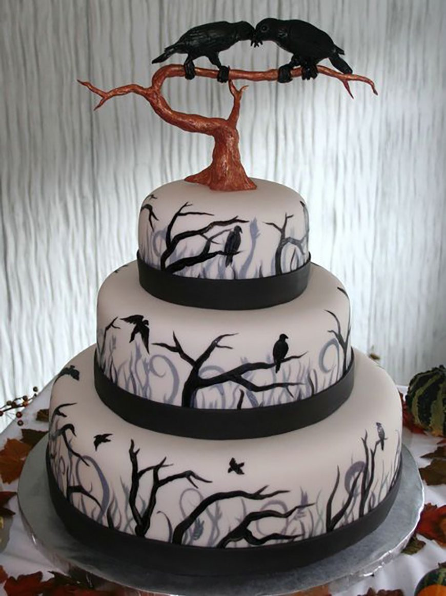 Halloween Themed Wedding Cakes
 23 Halloween Wedding Cakes