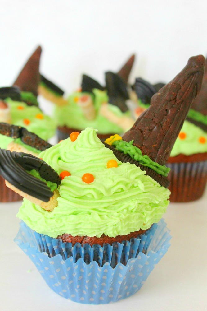 Halloween Witch Cupcakes
 Wicked Witch Halloween Cupcakes