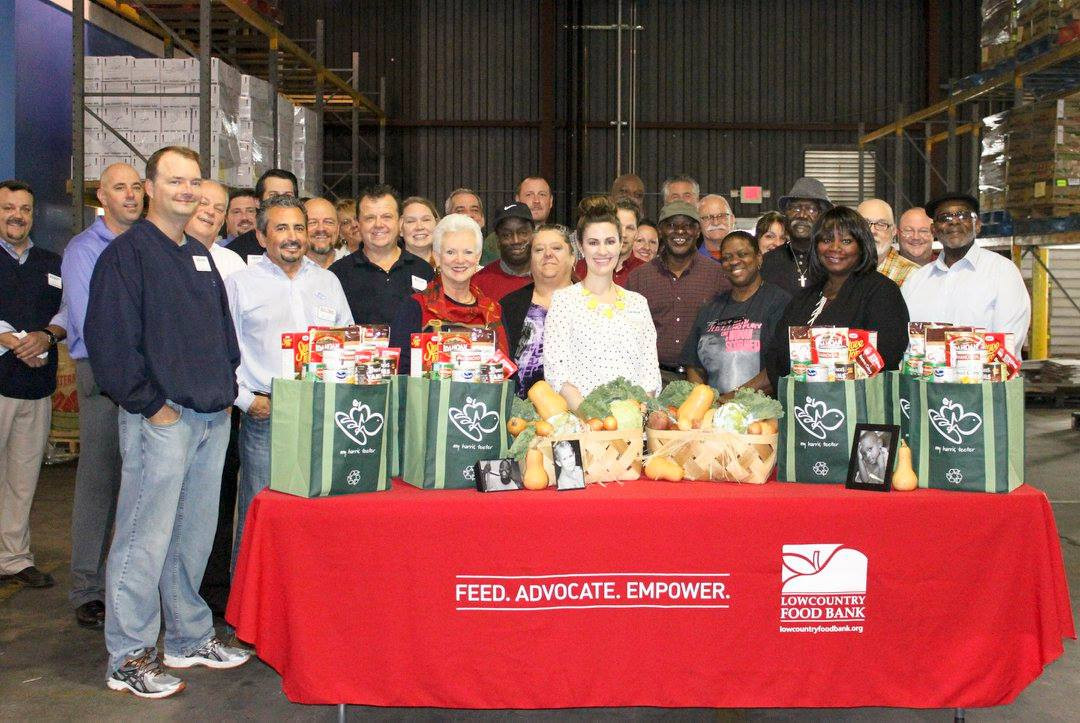 Harris Teeter Thanksgiving Dinner 2019
 Harris Teeter Packs 1 000 Thanksgiving Dinners to Aid