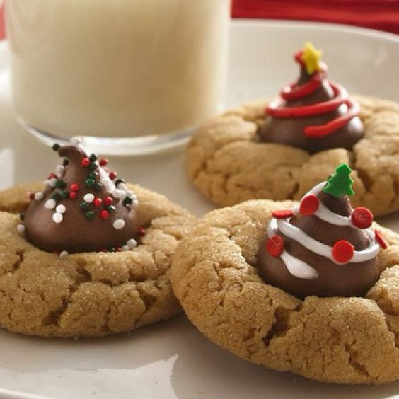 Hershey Kiss Christmas Cookies
 The o jays Sugar cookies and Hershey s kisses on Pinterest