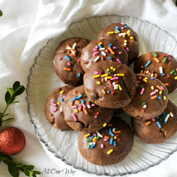 Italian Christmas Cookies Names
 Italian Chocolate Toto Cookies Traditional Christmas Treat