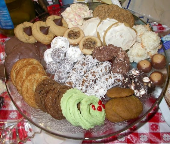 Kinds Of Christmas Cookies
 The Opulent Opossum Sue’s Mom’s Awesome Christmas Cookies