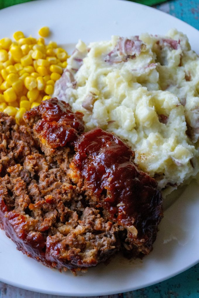 Meatloaf Falls Apart
 Better Than Your Momma s Classic Meatloaf