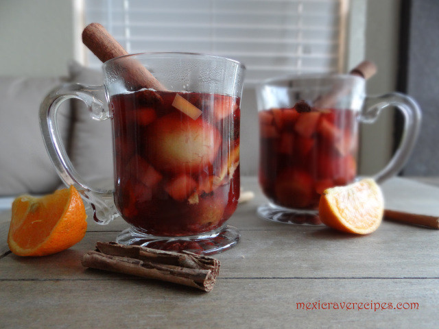 Mexican Christmas Drinks
 Mexican Holiday Punch Calientitos Ponche Navideño