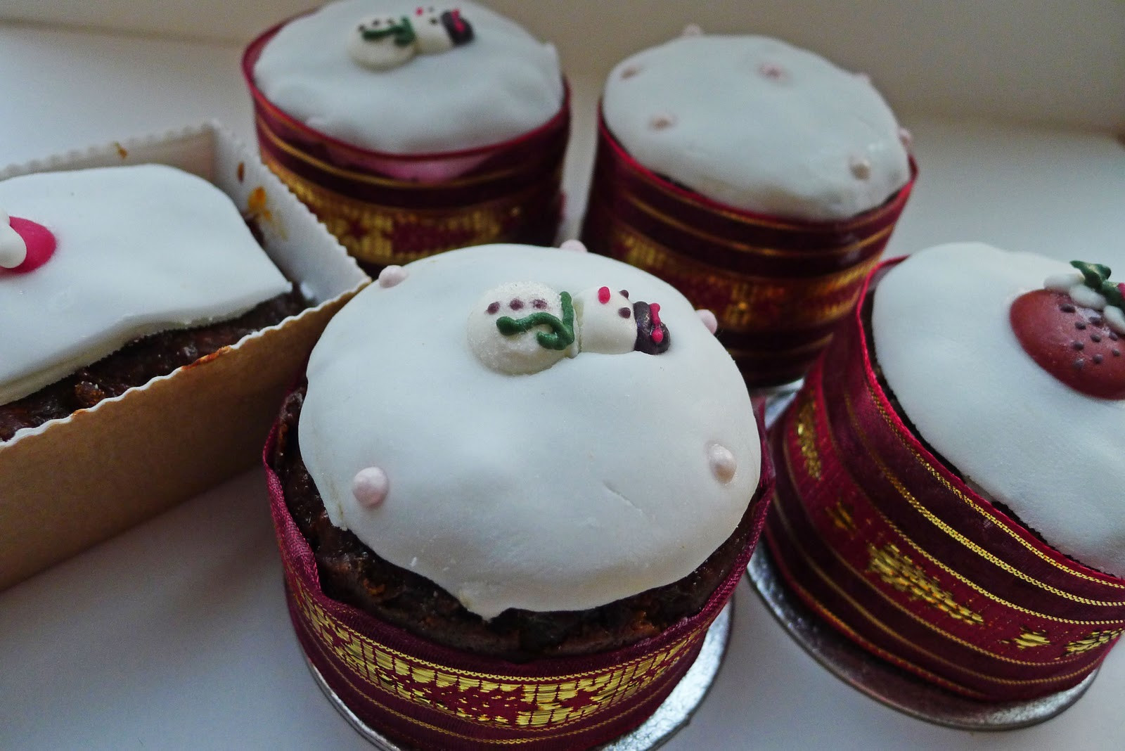 Mini Christmas Cakes
 More than a fruitcake Mini Christmas Fruit cakes