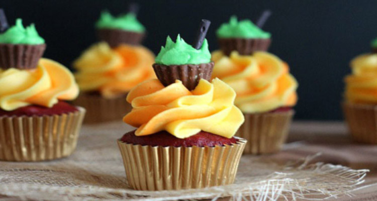 Mini Halloween Cupcakes
 Mini Halloween Cauldron Cupcakes