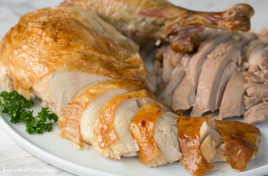Moist Thanksgiving Turkey Recipe
 Moist turkey for Thanksgiving VIDEO Everyday Dishes & DIY