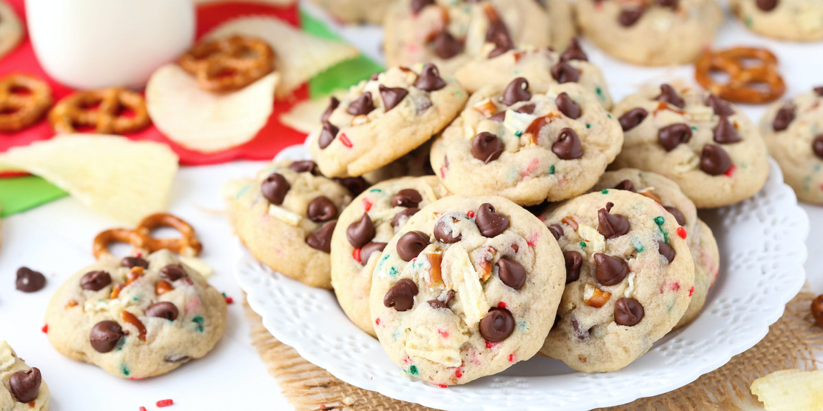 Most Popular Christmas Cookies
 The Most Iconic Holiday Cookie In Your State 50