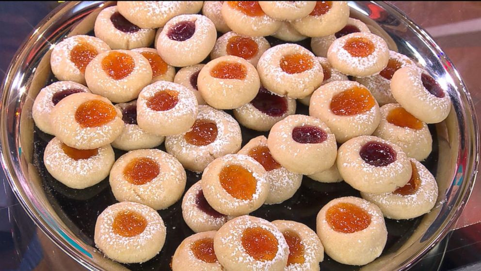 Most Popular Christmas Cookies
 Pinterest s Most Popular Holiday Cookie Video ABC News